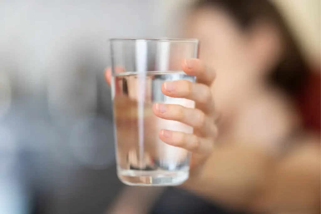 Água: O Elixir da Vida e Como Ele Pode Transformar Sua Saúde e Bem-Estar 5 A pureza da água reflete a importância desse recurso vital e essencial para o bem-estar humano e ambiental.